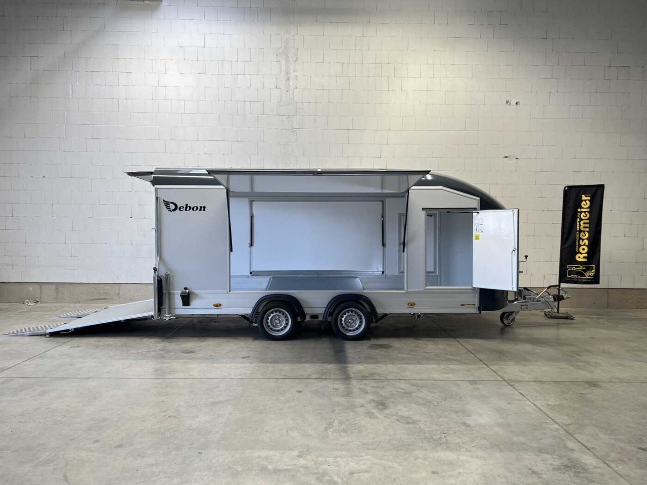 CHEVAL LIBERTE DEBON C1000 Roadster Autotransporter geschlossen - Autotransport aanhangwagen: afbeelding 1 CHEVAL LIBERTE DEBON C1000 Roadster Autotransporter geschlossen - Autotransport aanhangwagen: afbeelding 1