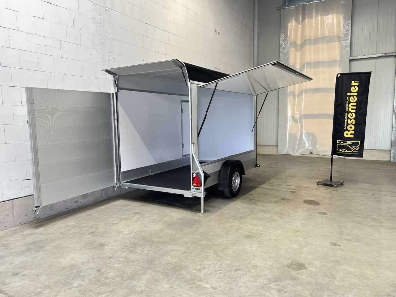 CHEVAL LIBERTE DEBON C300 Roadster Verk.Kl Tür Kofferanhänger - Verkoopwagen: afbeelding 4 CHEVAL LIBERTE DEBON C300 Roadster Verk.Kl Tür Kofferanhänger - Verkoopwagen: afbeelding 4