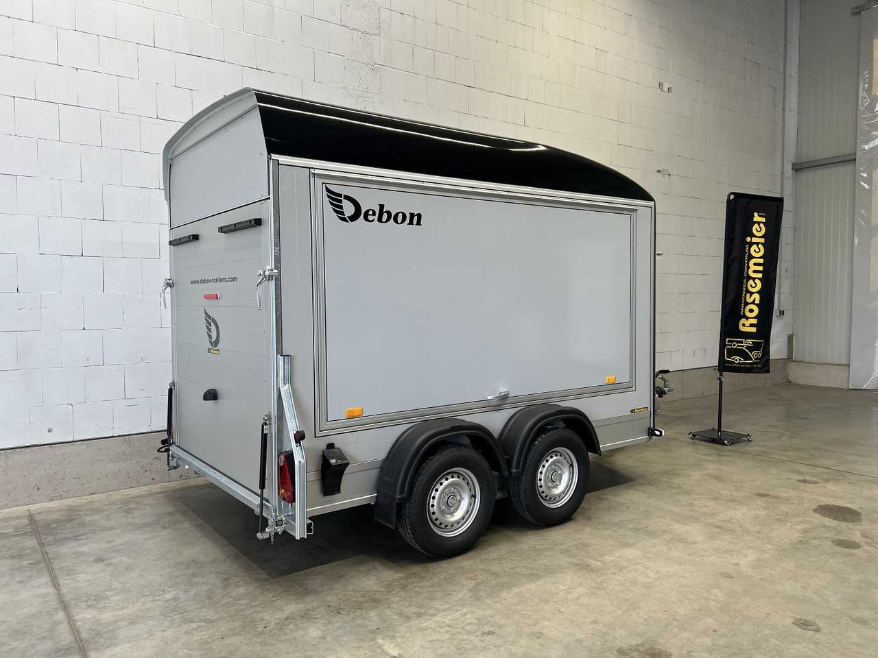 CHEVAL LIBERTE DEBON C500 Fourgon Verk.Kl re +Tür Kofferanhänger - Verkoopwagen: afbeelding 2 CHEVAL LIBERTE DEBON C500 Fourgon Verk.Kl re +Tür Kofferanhänger - Verkoopwagen: afbeelding 2