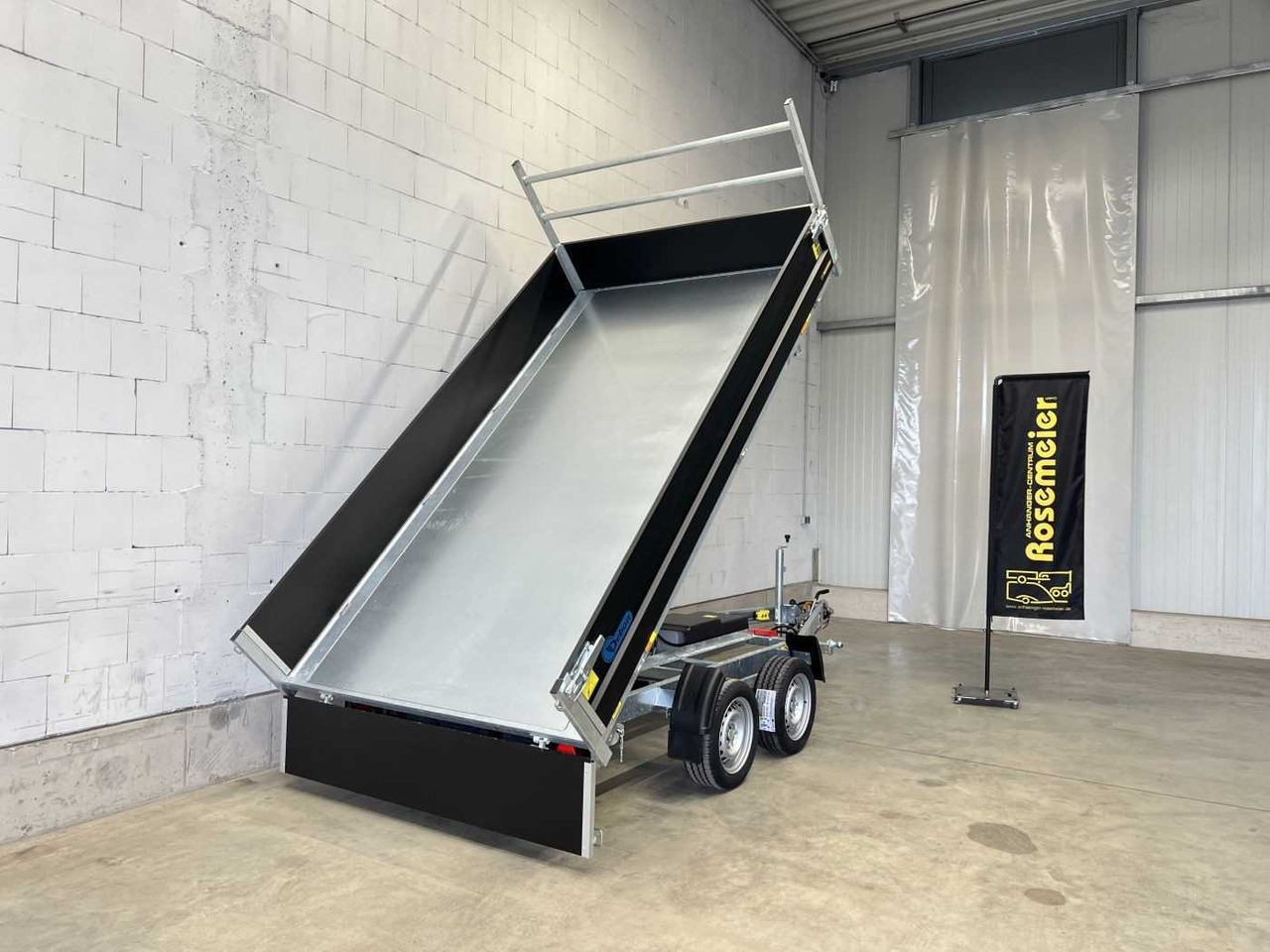 CHEVAL LIBERTE PW3.3E Black Dreiseitenkipper - Kipper aanhangwagen: afbeelding 2 CHEVAL LIBERTE PW3.3E Black Dreiseitenkipper - Kipper aanhangwagen: afbeelding 2