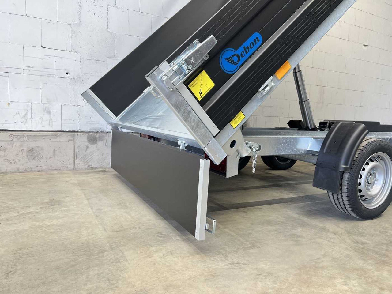 CHEVAL LIBERTE PW3.3E Black Dreiseitenkipper - Kipper aanhangwagen: afbeelding 3 CHEVAL LIBERTE PW3.3E Black Dreiseitenkipper - Kipper aanhangwagen: afbeelding 3