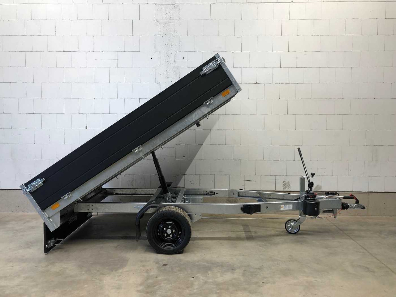 SARIS K1 256 150 1500 1 Black Editio Rückwärtskipper - Kipper aanhangwagen: afbeelding 1 SARIS K1 256 150 1500 1 Black Editio Rückwärtskipper - Kipper aanhangwagen: afbeelding 1