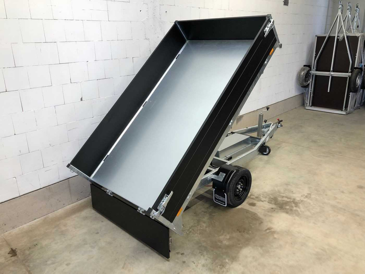 SARIS K1 276 150 1500 1 E Black Edit Rückwärtskipper - Kipper aanhangwagen: afbeelding 4 SARIS K1 276 150 1500 1 E Black Edit Rückwärtskipper - Kipper aanhangwagen: afbeelding 4