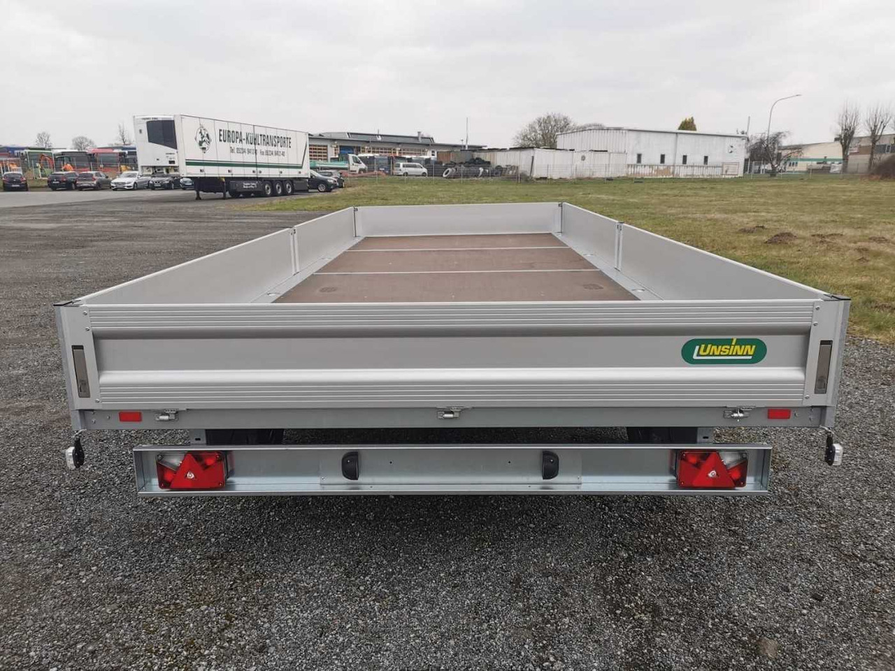 UNSINN UD-4 6024-35-13 Drehschemelanhänger - Open/ Plateau aanhangwagen: afbeelding 3 UNSINN UD-4 6024-35-13 Drehschemelanhänger - Open/ Plateau aanhangwagen: afbeelding 3