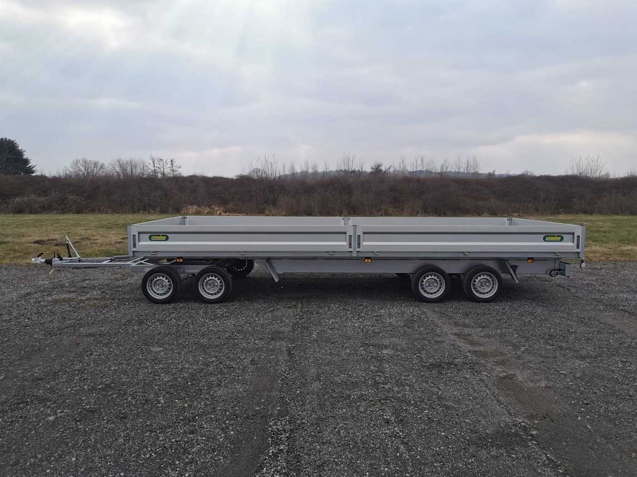 UNSINN UD-4 6024-35-13 Drehschemelanhänger - Open/ Plateau aanhangwagen: afbeelding 2 UNSINN UD-4 6024-35-13 Drehschemelanhänger - Open/ Plateau aanhangwagen: afbeelding 2