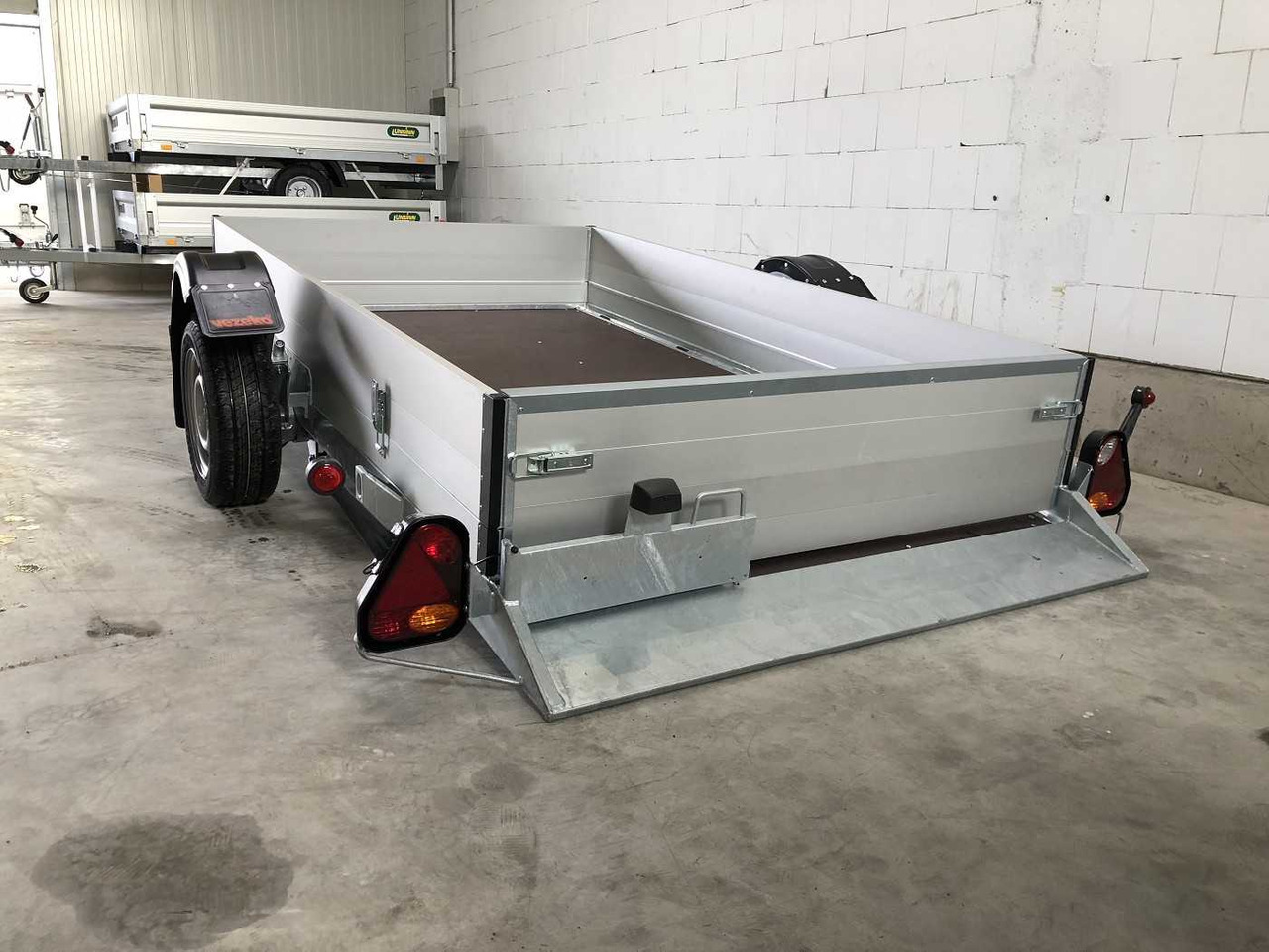Nieuw Aanhangwagen auto VEZEKO Husky FB 15.28 BW 250 Absenker: afbeelding 22 Nieuw Aanhangwagen auto VEZEKO Husky FB 15.28 BW 250 Absenker: afbeelding 22