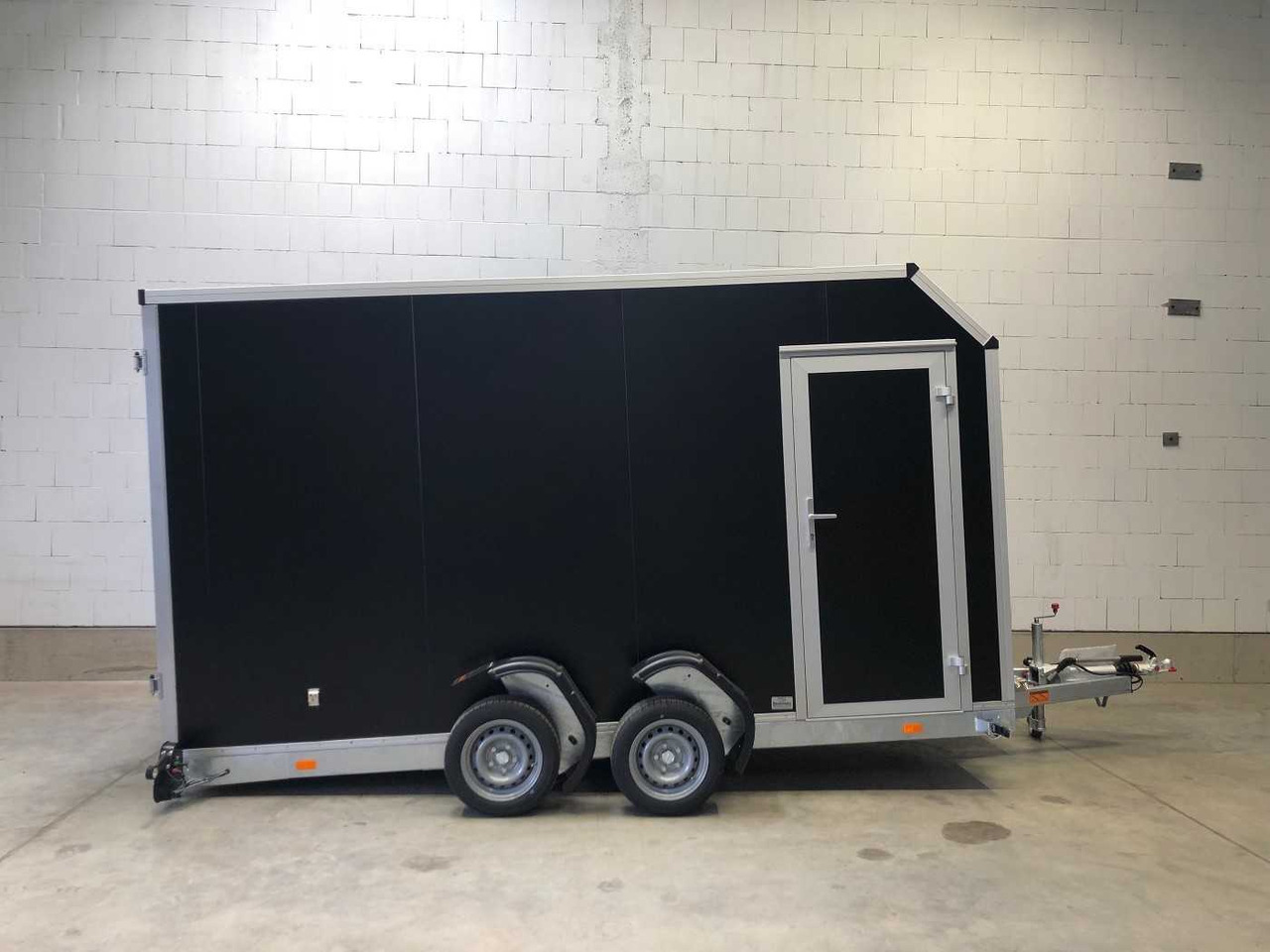 VEZEKO Husky FB K 35.40 SP EP Tür Kofferanhänger Absenker - Gesloten aanhangwagen: afbeelding 2 VEZEKO Husky FB K 35.40 SP EP Tür Kofferanhänger Absenker - Gesloten aanhangwagen: afbeelding 2