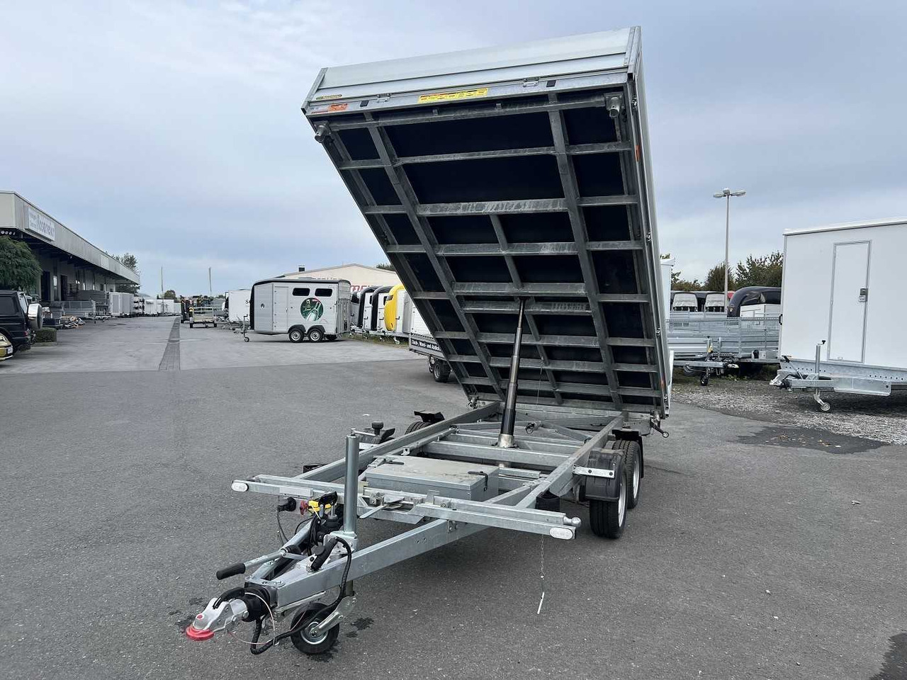 Leasing VEZEKO Juki 35.4 Multi Multidreiseitenkipper VEZEKO Juki 35.4 Multi Multidreiseitenkipper: afbeelding 6