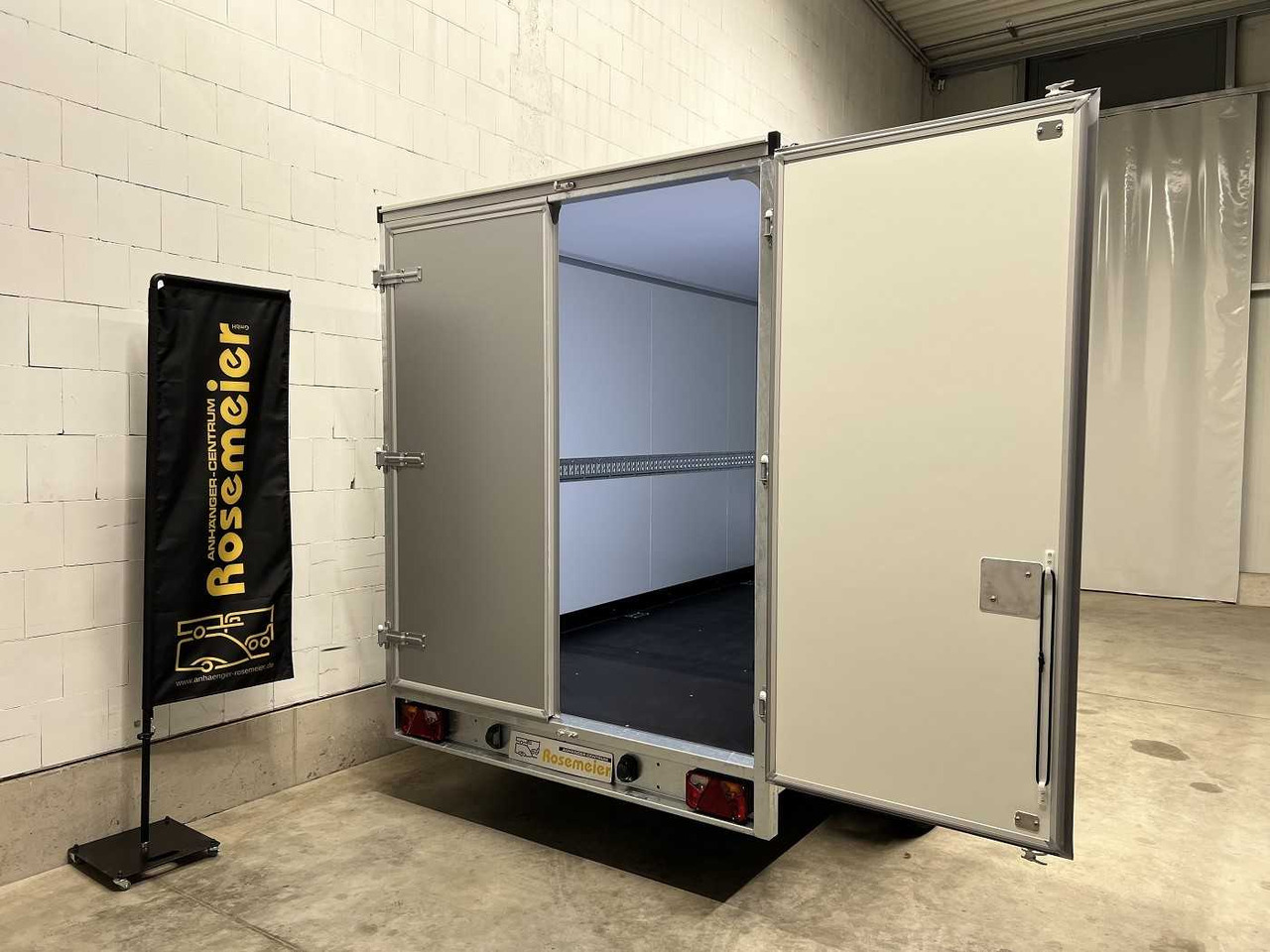 VEZEKO TK C 27.35 Kofferanhänger - Gesloten aanhangwagen: afbeelding 4 VEZEKO TK C 27.35 Kofferanhänger - Gesloten aanhangwagen: afbeelding 4