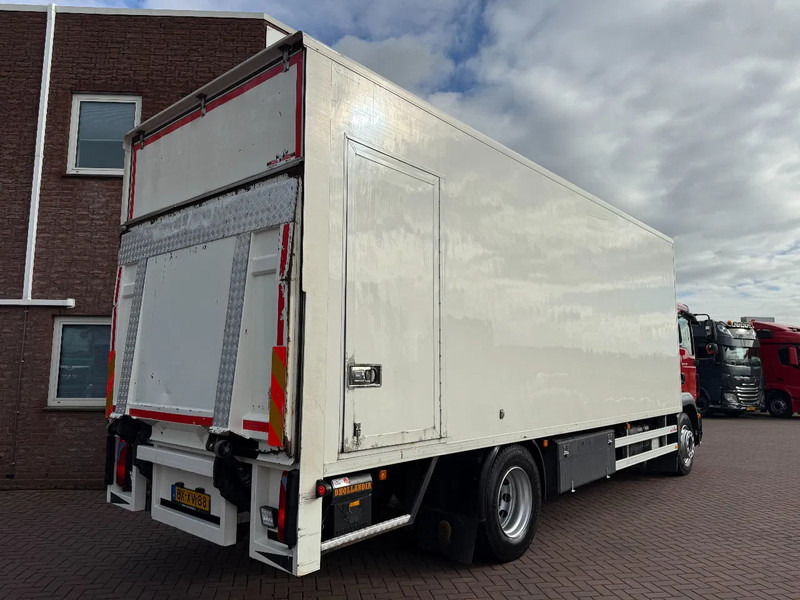 MAN TGM 18.250 TGM 18.250 4X2 Koffer mit Ladebordwand TUV-2-2026 NL-Truck - Bakwagen: afbeelding 5 MAN TGM 18.250 TGM 18.250 4X2 Koffer mit Ladebordwand TUV-2-2026 NL-Truck - Bakwagen: afbeelding 5
