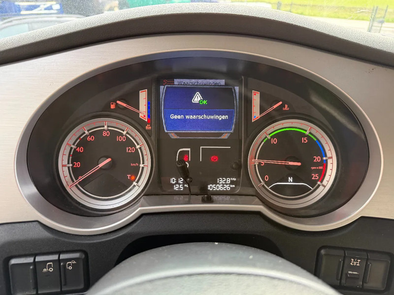 DAF XF 440 XF440 4X2 / hydrauliek / schuifschotel / alcoa / top staat / "BLACK BEAUTY" - Trekker: afbeelding 3 DAF XF 440 XF440 4X2 / hydrauliek / schuifschotel / alcoa / top staat / "BLACK BEAUTY" - Trekker: afbeelding 3