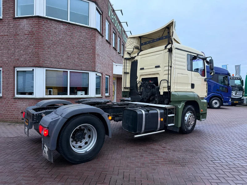 MAN TGA 18.320 TGA 18.320 4X2 / Airco/ Sleeping cabin / Euro 4 Holland Truck- Top Condition - Trekker: afbeelding 4 MAN TGA 18.320 TGA 18.320 4X2 / Airco/ Sleeping cabin / Euro 4 Holland Truck- Top Condition - Trekker: afbeelding 4