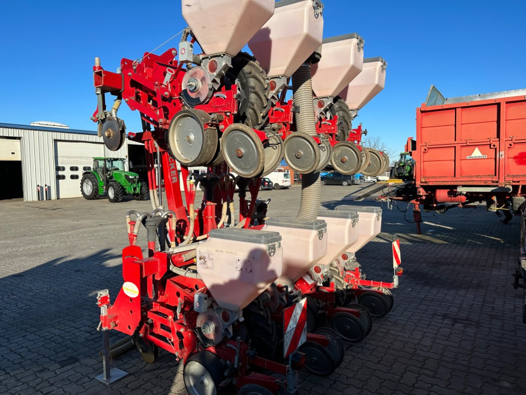 Becker Aeromat 8 DTE E-Motion - Zaaimachine: afbeelding 4 Becker Aeromat 8 DTE E-Motion - Zaaimachine: afbeelding 4