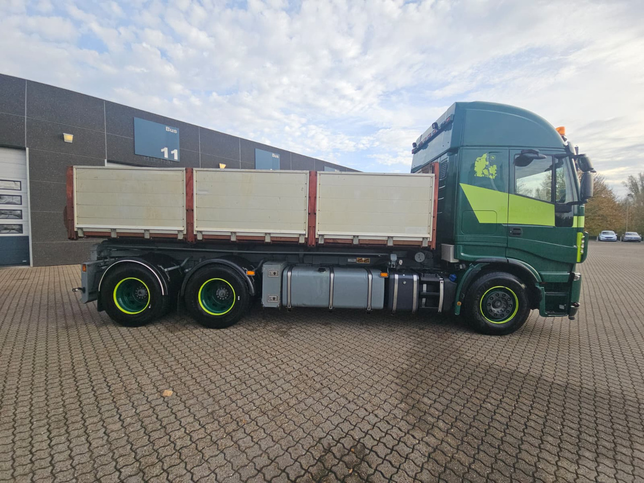 Containertransporter/ Wissellaadbak vrachtwagen Iveco Stralis 560 6x4: afbeelding 16