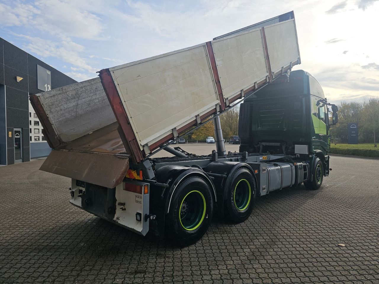 Containertransporter/ Wissellaadbak vrachtwagen Iveco Stralis 560 6x4: afbeelding 6