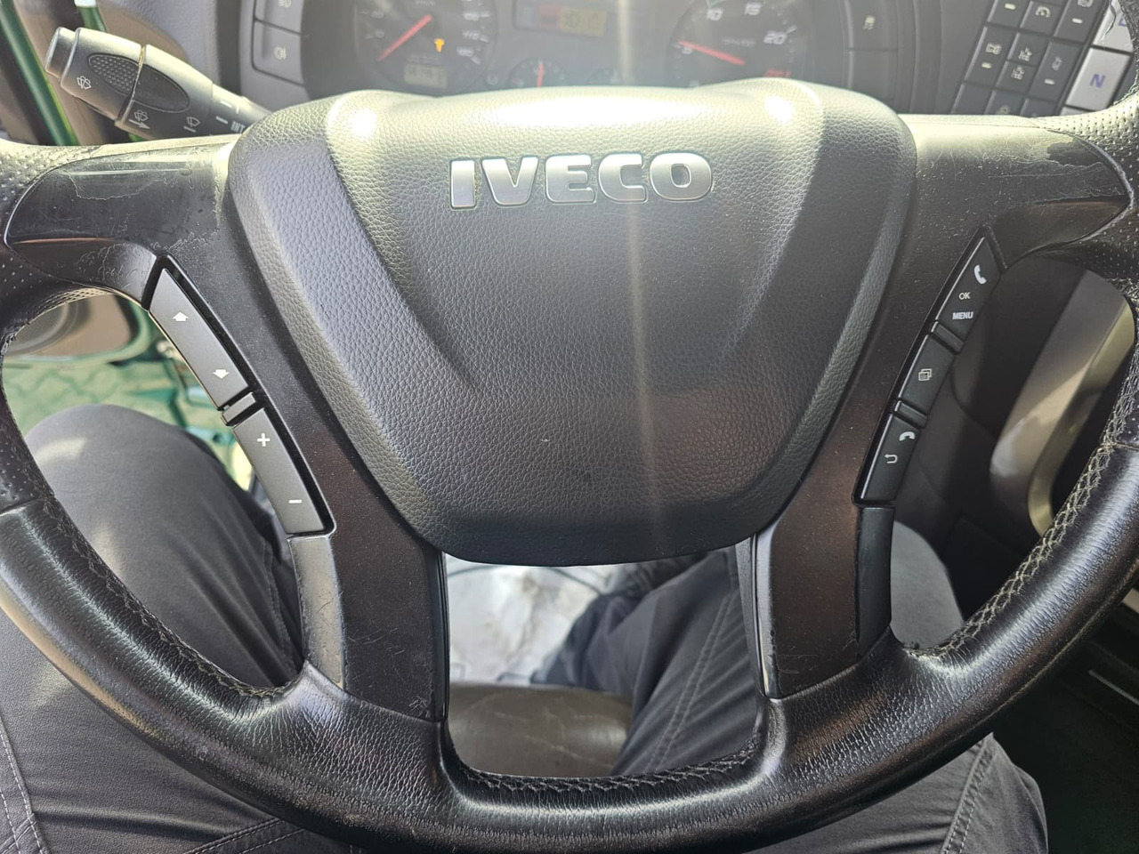 Containertransporter/ Wissellaadbak vrachtwagen Iveco Stralis 560 6x4: afbeelding 26