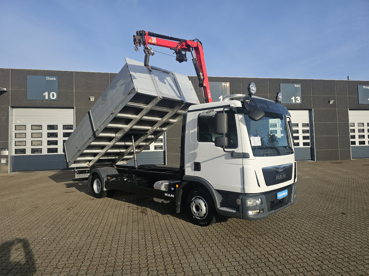 MAN TGL 10.220 - Kipper vrachtwagen, Kraanwagen: afbeelding 2 MAN TGL 10.220 - Kipper vrachtwagen, Kraanwagen: afbeelding 2