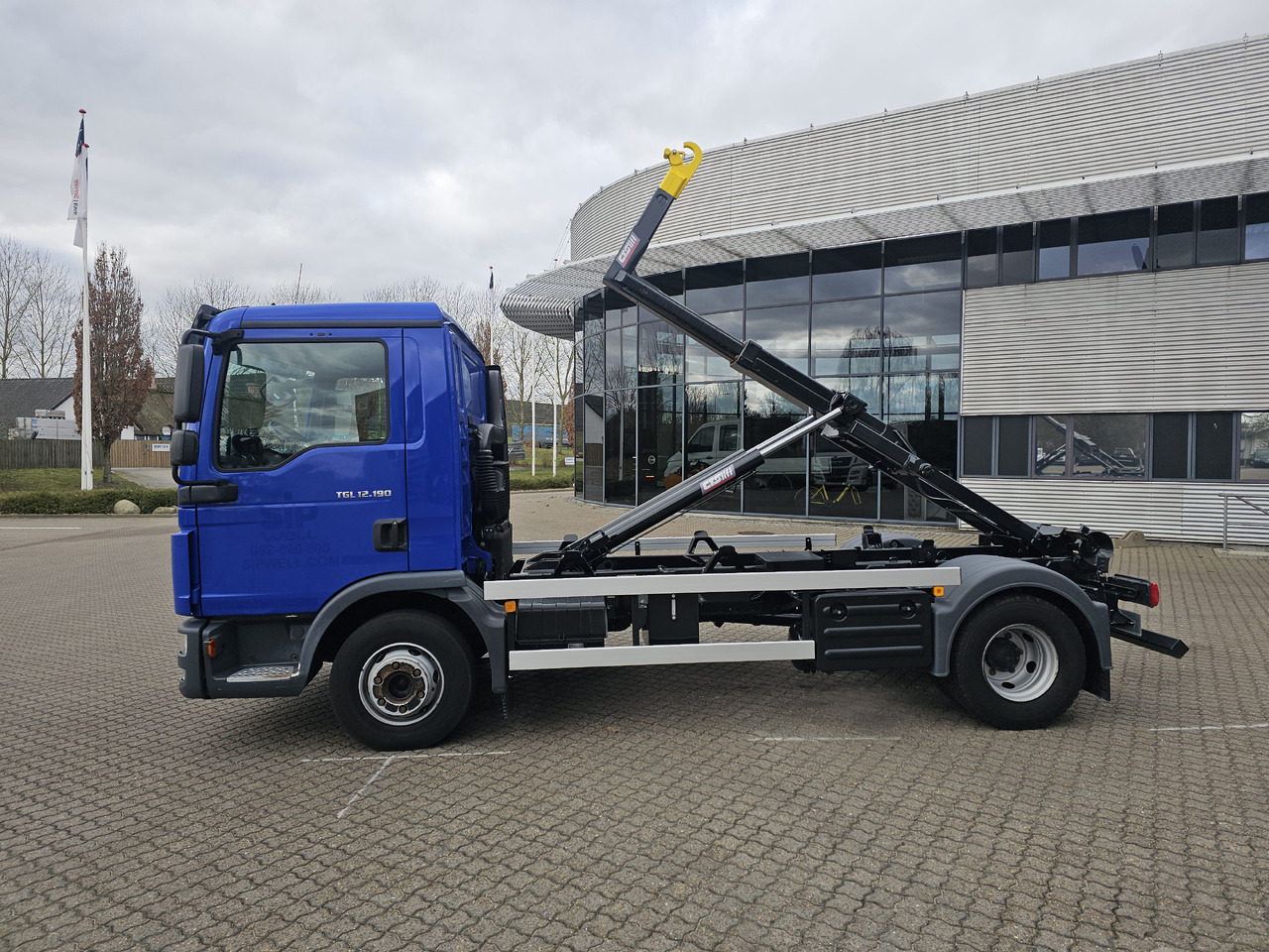 MAN TGL 12.190 BL - Haakarmsysteem vrachtwagen: afbeelding 2 MAN TGL 12.190 BL - Haakarmsysteem vrachtwagen: afbeelding 2