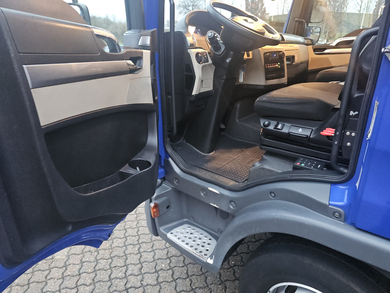 MAN TGL 12.190 BL - Haakarmsysteem vrachtwagen: afbeelding 5 MAN TGL 12.190 BL - Haakarmsysteem vrachtwagen: afbeelding 5