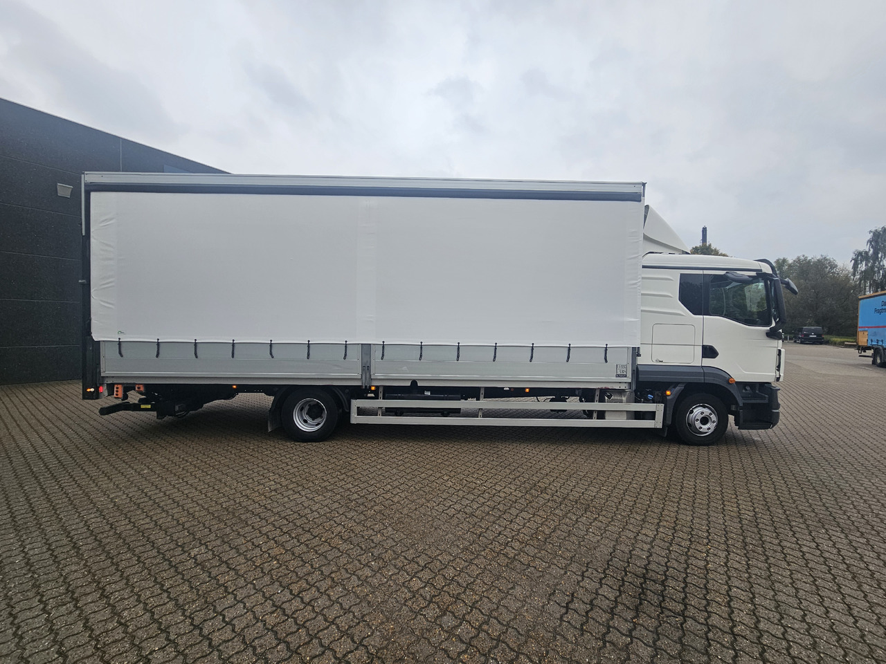 Schuifzeilen vrachtwagen MAN TGL 12.250: afbeelding 9 Schuifzeilen vrachtwagen MAN TGL 12.250: afbeelding 9