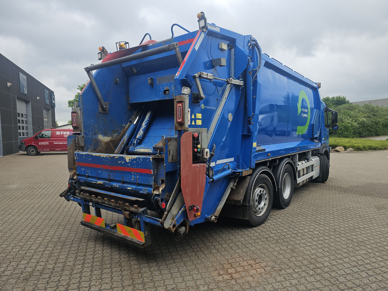 Volvo FM330 - Vuilniswagen: afbeelding 4 Volvo FM330 - Vuilniswagen: afbeelding 4