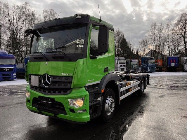 Mercedes-Benz Arocs 2643 Mit Meiller Abrollkipper Top - Haakarmsysteem vrachtwagen: afbeelding 3 Mercedes-Benz Arocs 2643 Mit Meiller Abrollkipper Top - Haakarmsysteem vrachtwagen: afbeelding 3