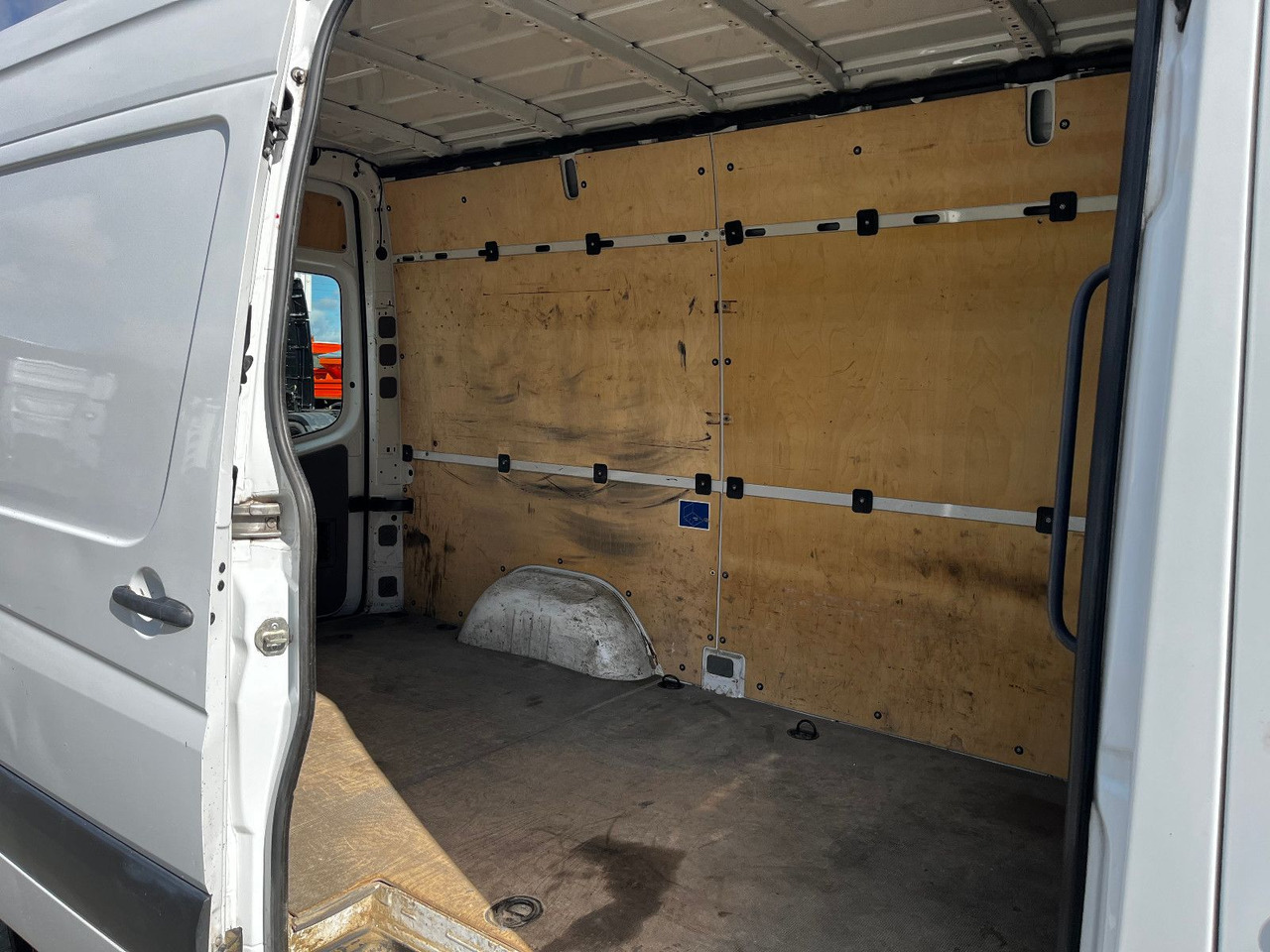 Leasing Mercedes-Benz Sprinter II Kasten 316 CDI Mercedes-Benz Sprinter II Kasten 316 CDI: afbeelding 21 Leasing Mercedes-Benz Sprinter II Kasten 316 CDI Mercedes-Benz Sprinter II Kasten 316 CDI: afbeelding 21