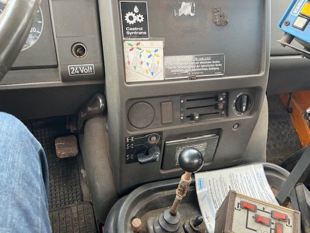 Kipper vrachtwagen Mercedes-Benz Unimog 418/10 Winterdienst2000: afbeelding 26