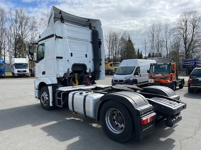 Mercedes-Benz Actros 1845 Sattelzugmaschine TOP gepflegt! Mercedes-Benz Actros 1845 Sattelzugmaschine TOP gepflegt! - Trekker: afbeelding 5 Mercedes-Benz Actros 1845 Sattelzugmaschine TOP gepflegt! Mercedes-Benz Actros 1845 Sattelzugmaschine TOP gepflegt! - Trekker: afbeelding 5