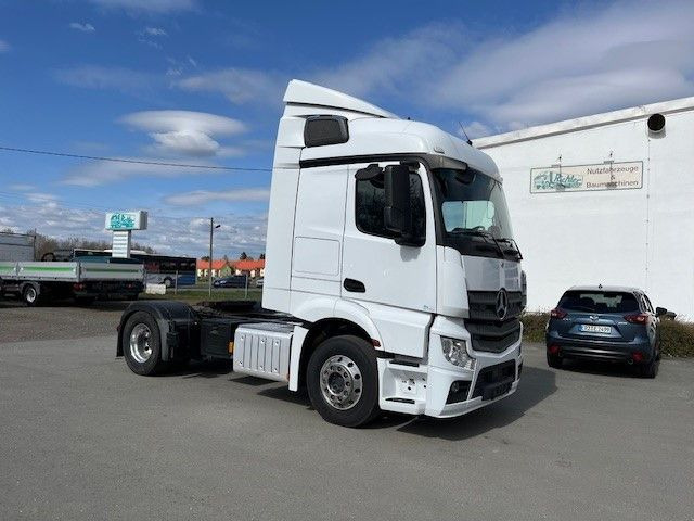 Mercedes-Benz Actros 1845 Sattelzugmaschine TOP gepflegt! Mercedes-Benz Actros 1845 Sattelzugmaschine TOP gepflegt! - Trekker: afbeelding 3 Mercedes-Benz Actros 1845 Sattelzugmaschine TOP gepflegt! Mercedes-Benz Actros 1845 Sattelzugmaschine TOP gepflegt! - Trekker: afbeelding 3