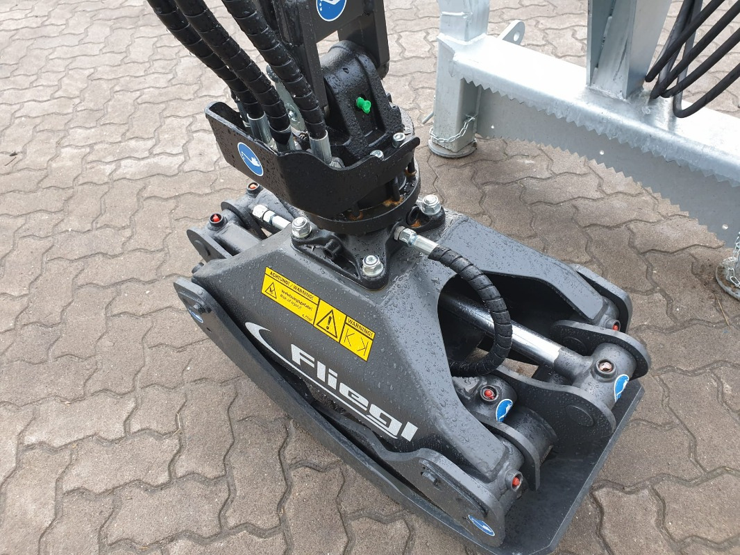 Fliegl RZ 185 COMBI PLUS - Bosbouwmachine: afbeelding 4 Fliegl RZ 185 COMBI PLUS - Bosbouwmachine: afbeelding 4
