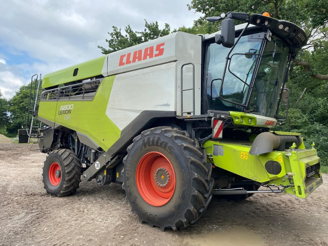 CLAAS Lexion 6800 mit Vario 930 Schneidwerk - Maaidorser: afbeelding 1 CLAAS Lexion 6800 mit Vario 930 Schneidwerk - Maaidorser: afbeelding 1