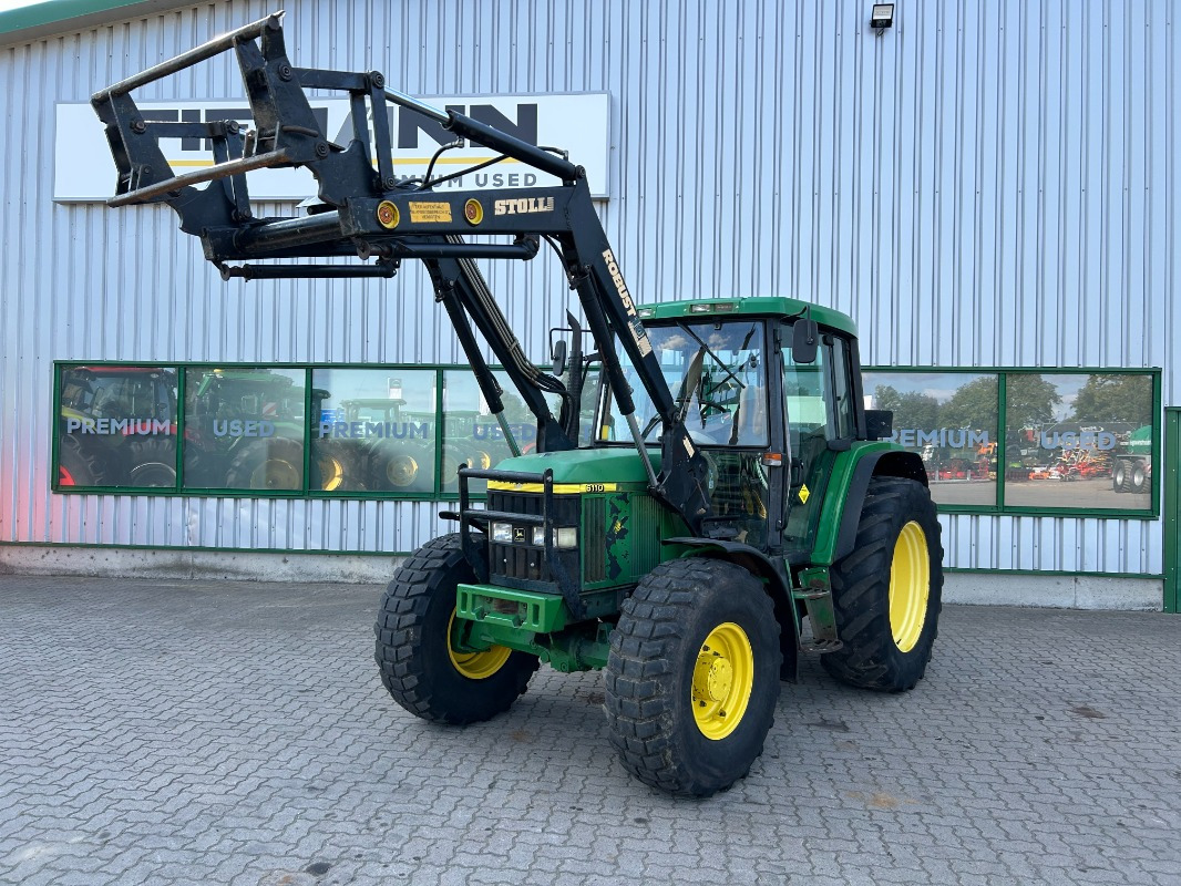 John Deere 6110 - Tractor: afbeelding 1 John Deere 6110 - Tractor: afbeelding 1