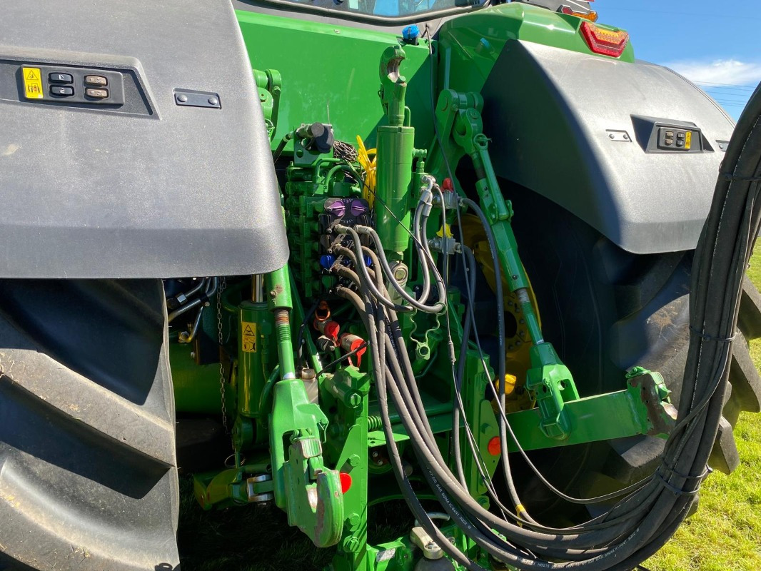 John Deere 8R 310 **Sonderfinanzierung 1,60%** - Tractor: afbeelding 4 John Deere 8R 310 **Sonderfinanzierung 1,60%** - Tractor: afbeelding 4