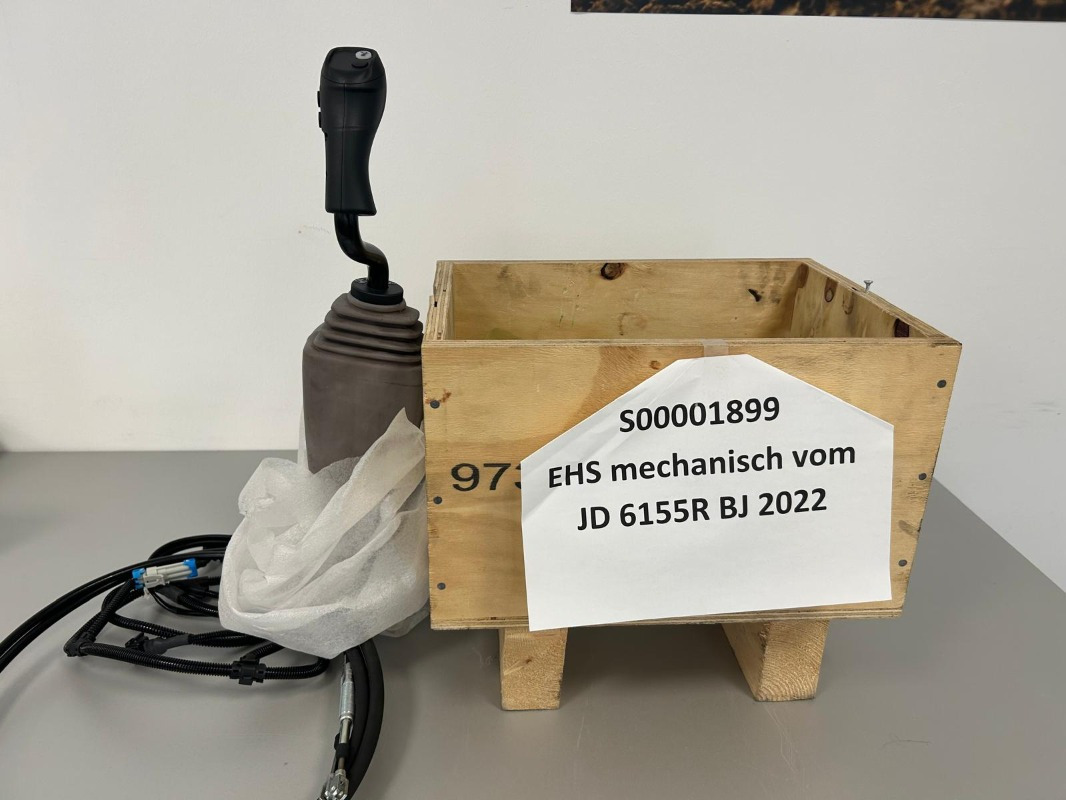John Deere Einhebelsteuergerät mechanisch vom 6155R - Hydraulica voor Landbouwmachine: afbeelding 1 John Deere Einhebelsteuergerät mechanisch vom 6155R - Hydraulica voor Landbouwmachine: afbeelding 1