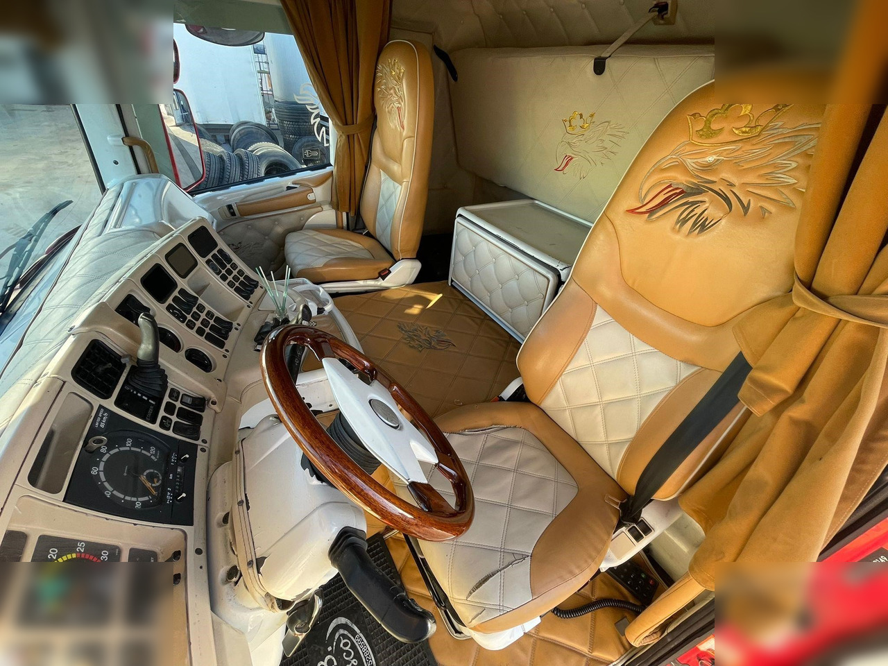 SCANIA R124.420 - Trekker: afbeelding 5 SCANIA R124.420 - Trekker: afbeelding 5