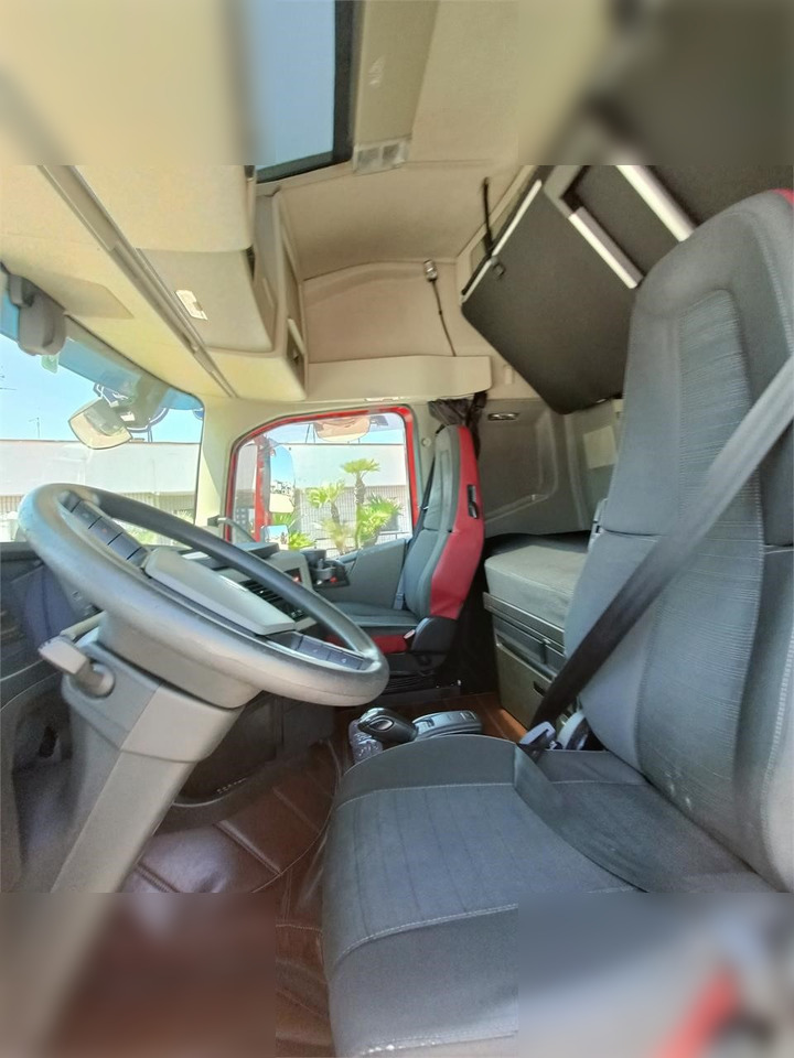 VOLVO FH500 - Containertransporter/ Wissellaadbak vrachtwagen: afbeelding 5 VOLVO FH500 - Containertransporter/ Wissellaadbak vrachtwagen: afbeelding 5