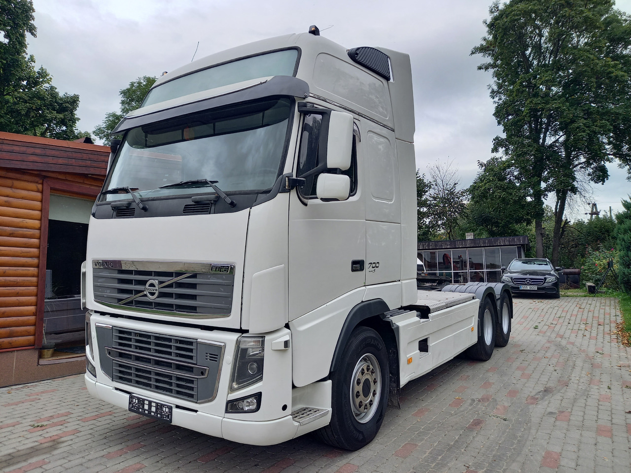 VOLVO FH 16, 6x4, 700, HÜDRAULIKA - Trekker: afbeelding 1 VOLVO FH 16, 6x4, 700, HÜDRAULIKA - Trekker: afbeelding 1