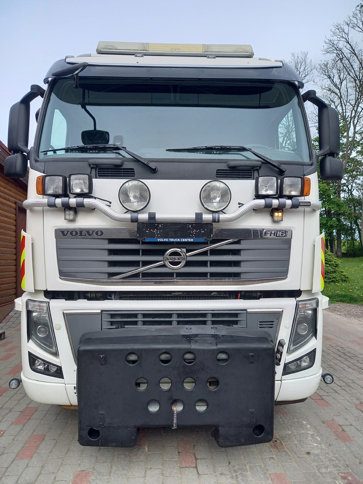 VOLVO FH16, 8x4, BIG AXLES, RETARDER, GW 39500 KG - Kipper vrachtwagen: afbeelding 4 VOLVO FH16, 8x4, BIG AXLES, RETARDER, GW 39500 KG - Kipper vrachtwagen: afbeelding 4