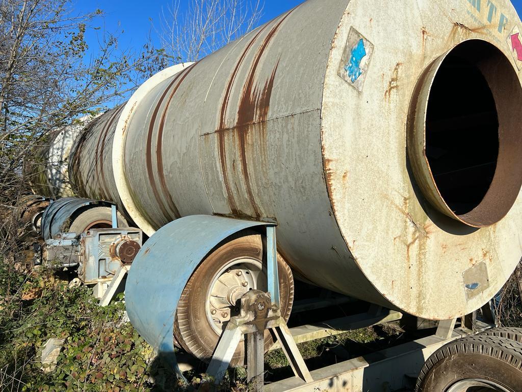 Wachstrommel 8 m Lang - Bouwmaterieel: afbeelding 1 Wachstrommel 8 m Lang - Bouwmaterieel: afbeelding 1