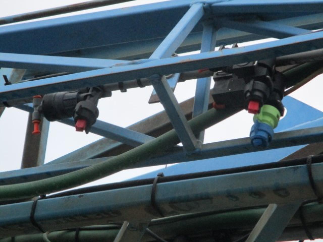 Inuma IAS5024 - Getrokken veldspuit: afbeelding 4 Inuma IAS5024 - Getrokken veldspuit: afbeelding 4