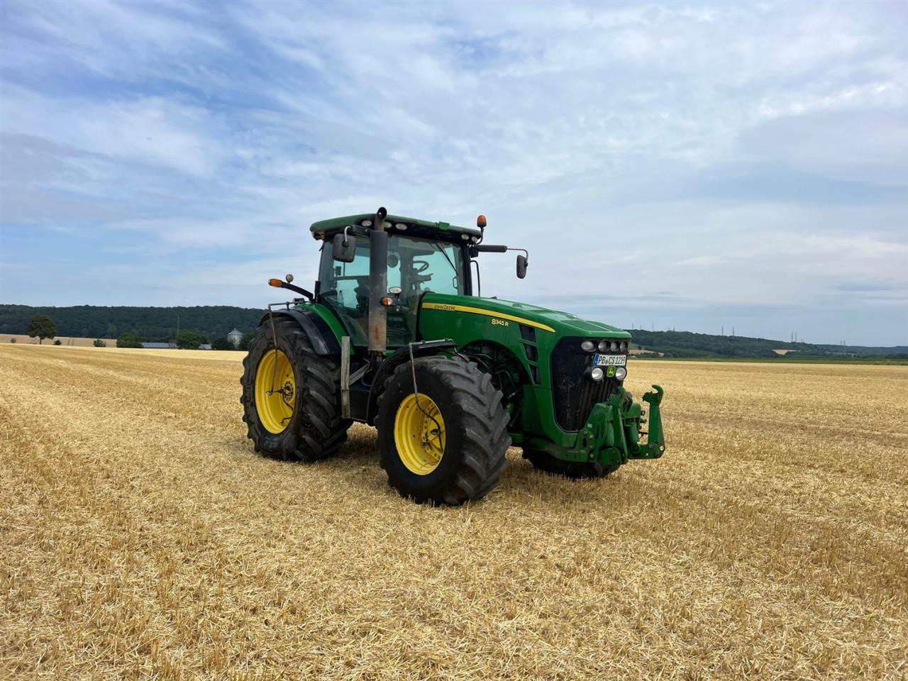 John Deere 8345 R - Tractor: afbeelding 1 John Deere 8345 R - Tractor: afbeelding 1