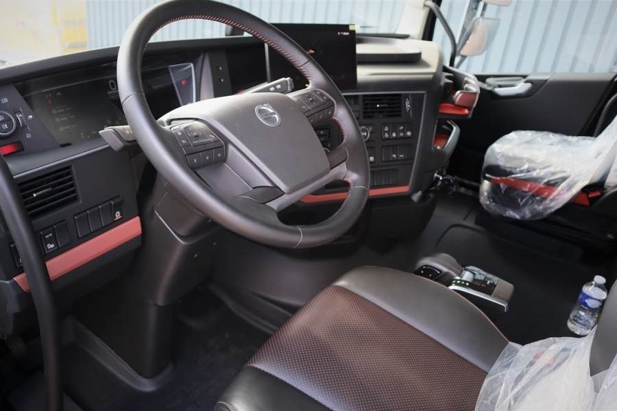 Cormach FH16 550 10x4 Valid inspection, *Guarantee! 10x4x6 - Alle terrein kraan: afbeelding 5 Cormach FH16 550 10x4 Valid inspection, *Guarantee! 10x4x6 - Alle terrein kraan: afbeelding 5