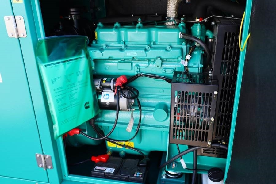 Cummins C38D5QS Declaration of Conformity, Diesel, 38kVA, - Industrie generator: afbeelding 4 Cummins C38D5QS Declaration of Conformity, Diesel, 38kVA, - Industrie generator: afbeelding 4