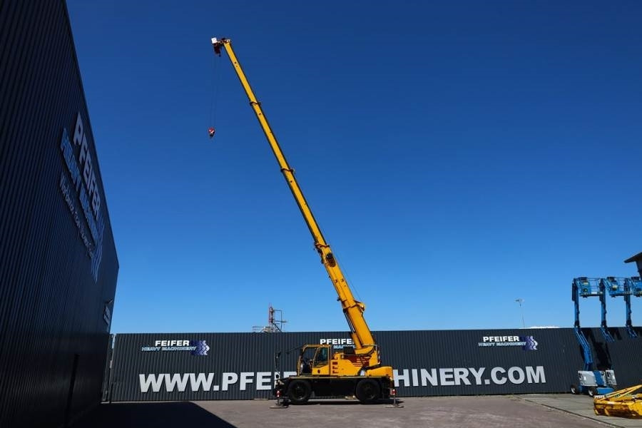 Demag AC30 City Diesel, 4x4x4 Drive, 30t Capacity, 25m M - Alle terrein kraan: afbeelding 3 Demag AC30 City Diesel, 4x4x4 Drive, 30t Capacity, 25m M - Alle terrein kraan: afbeelding 3