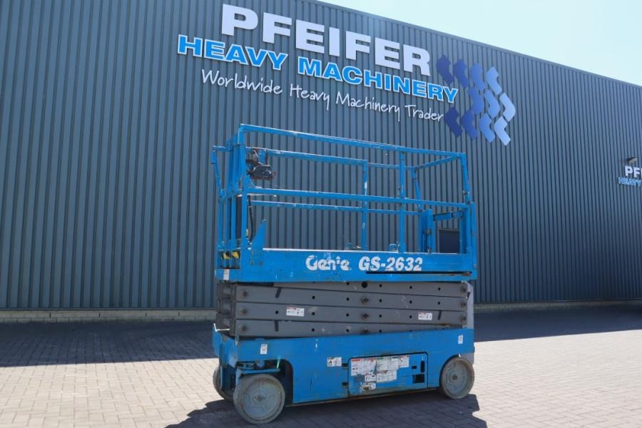 Genie GS2632 Electric, Working Height 10m, 227kg Capacit - Schaarlift: afbeelding 1 Genie GS2632 Electric, Working Height 10m, 227kg Capacit - Schaarlift: afbeelding 1
