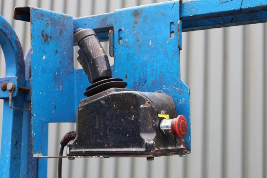 Genie GS2646 Electric, Working Height 9.80m, Capacity 45 - Schaarlift: afbeelding 5 Genie GS2646 Electric, Working Height 9.80m, Capacity 45 - Schaarlift: afbeelding 5