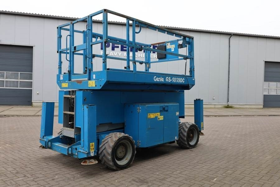 Genie GS4069 Electric, 14m Working Height, 363kg Capacit - Schaarlift: afbeelding 2 Genie GS4069 Electric, 14m Working Height, 363kg Capacit - Schaarlift: afbeelding 2