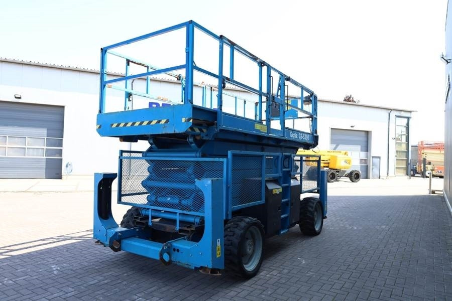 Genie GS5390 Diesel, 4x4 Drive, 18.15m Working Height, 6 - Schaarlift: afbeelding 2 Genie GS5390 Diesel, 4x4 Drive, 18.15m Working Height, 6 - Schaarlift: afbeelding 2