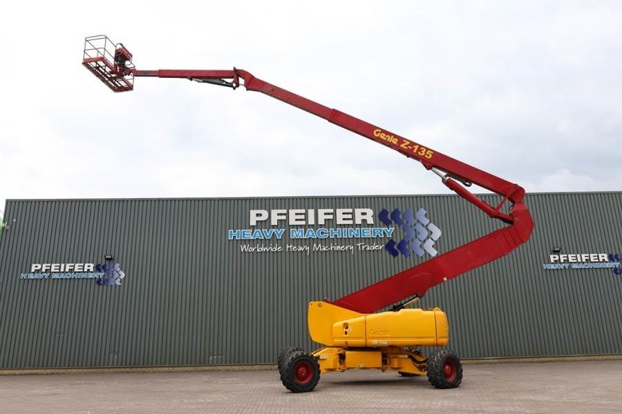 Genie Z135/70 Diesel, 4x4x4 Drive, 43m Lifting Height, 2 - Knikarmhoogwerker: afbeelding 3 Genie Z135/70 Diesel, 4x4x4 Drive, 43m Lifting Height, 2 - Knikarmhoogwerker: afbeelding 3